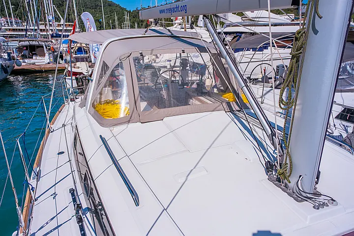 Oceanis 38.1 - 