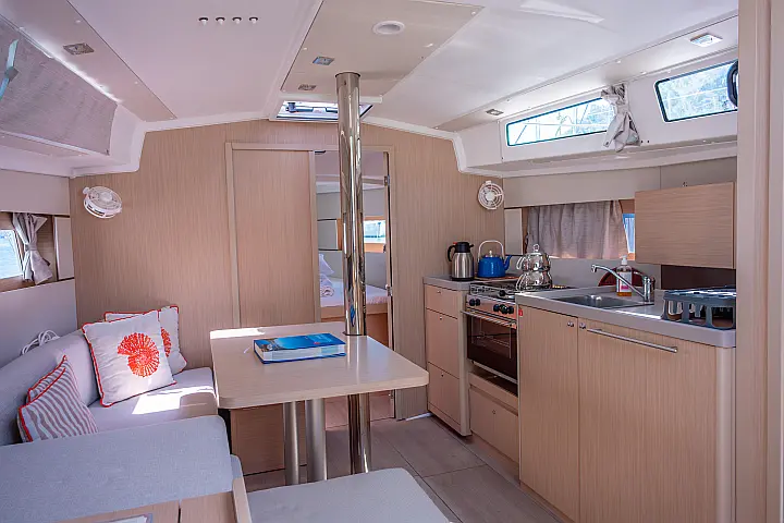 Oceanis 38.1 - 