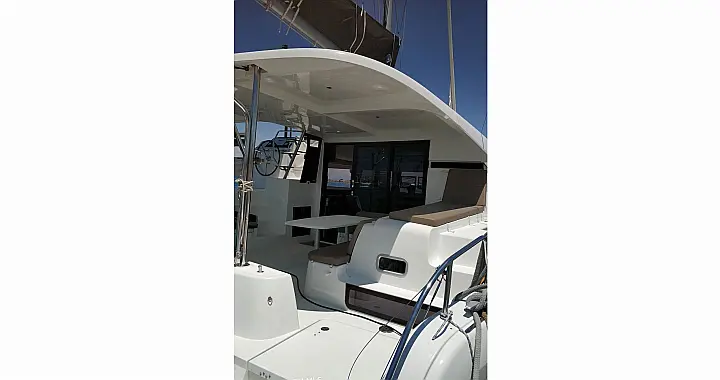 Lagoon 42 - 