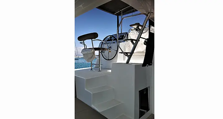 Lagoon 42 - 