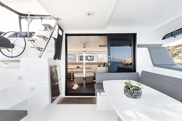 Lagoon 42 - 