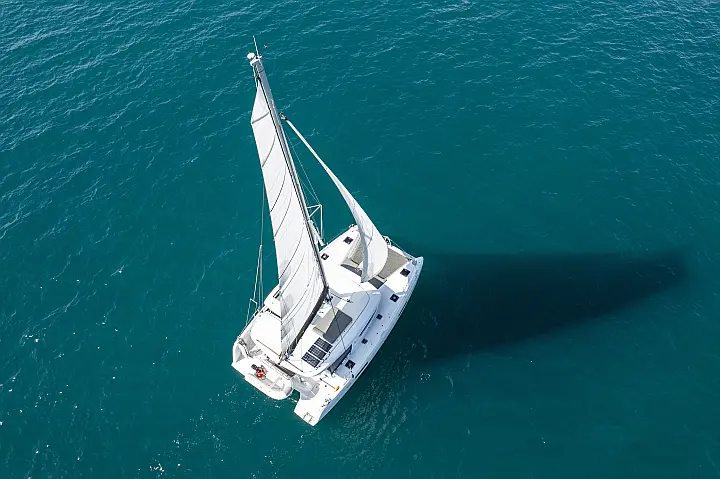 Lagoon 42 - 