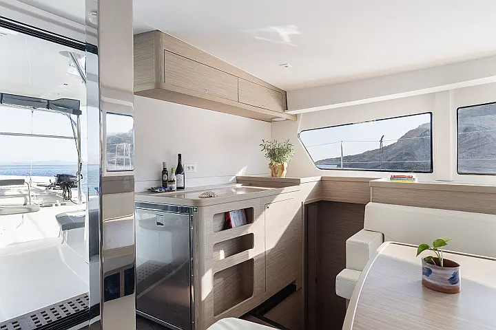 Lagoon 42 - 