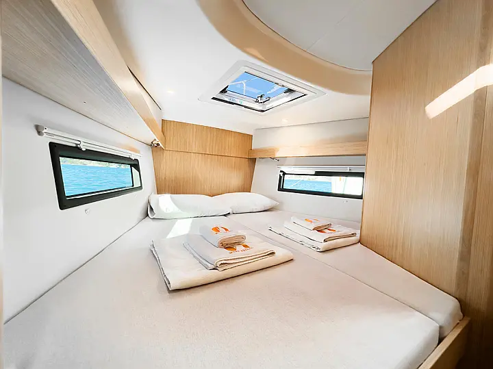 Bavaria C38 - 