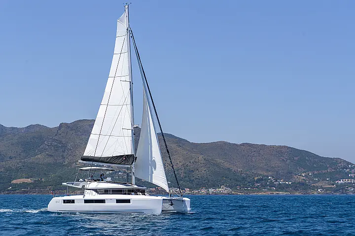 Lagoon 51  A/C & GEN & WM - 