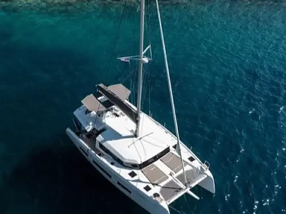 Dufour 48 Cat
