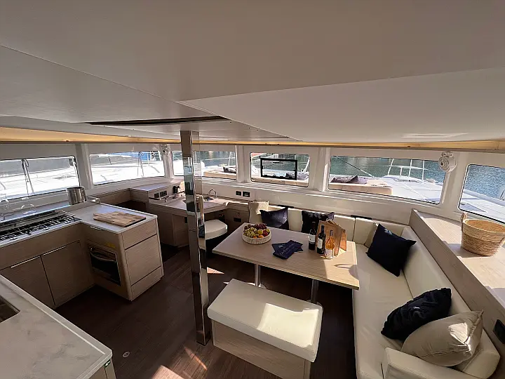 Lagoon 46 - 