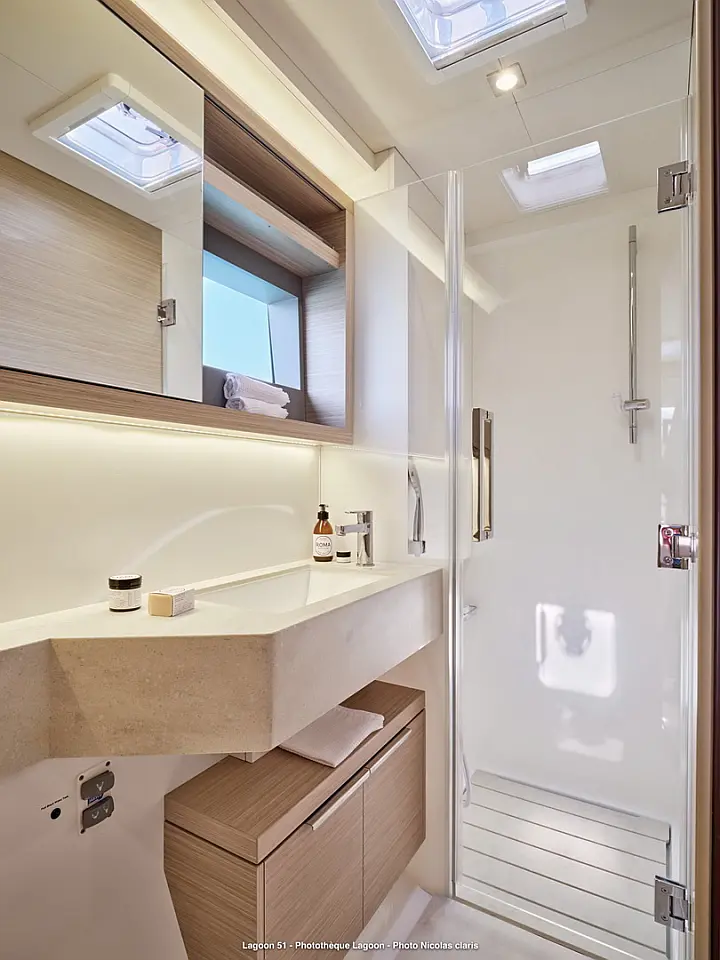 Lagoon 51 - 