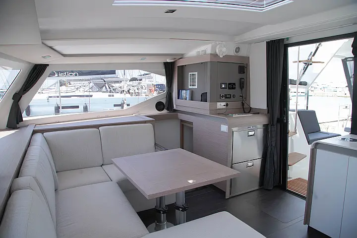 Isla 40 (A/C & Watermaker & Generator - 4+1 Cabins/4 Heads) - 
