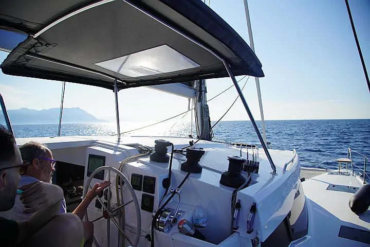 Isla 40 (A/C & Watermaker & Generator - 4+1 Cabins/4 Heads) - 