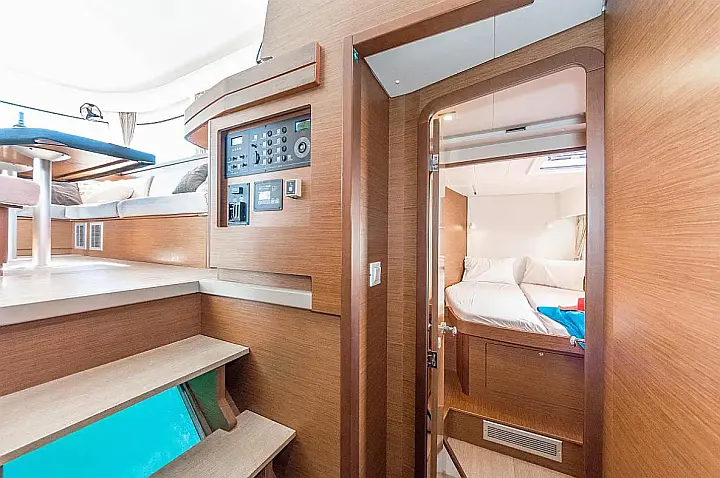 Lagoon 42 A/C & GEN & WM - 