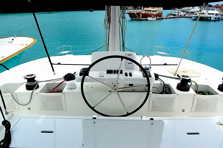 Lagoon 50 - Skippers Seat 2