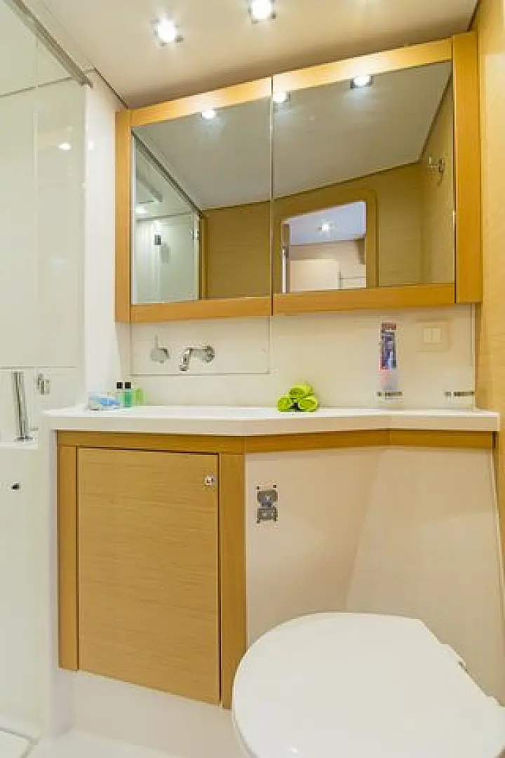 Lagoon 450 Fly - 