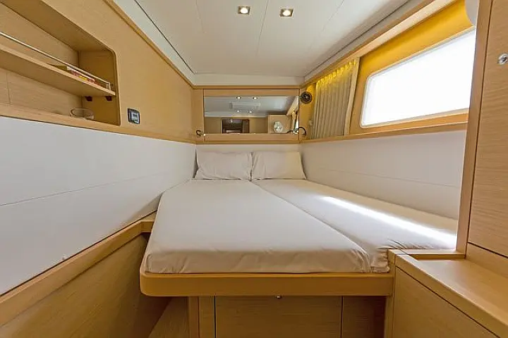 Lagoon 450 Fly - 