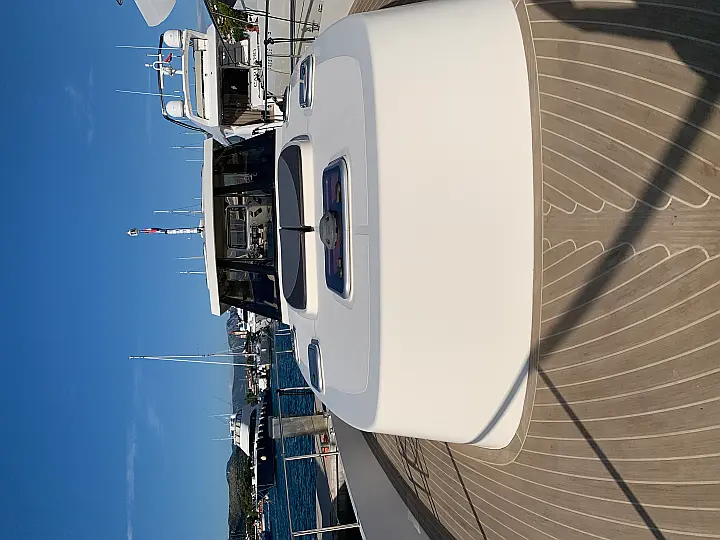 Delphia Escape 1350 - bow_2