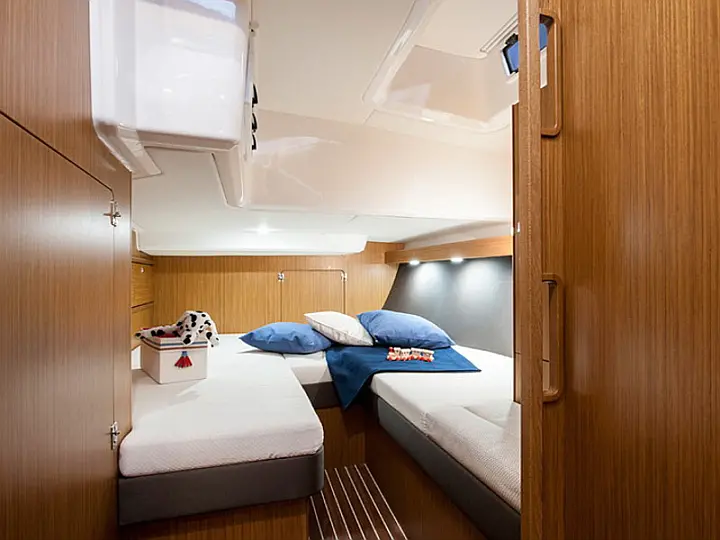 Bavaria Cruiser 56 - 