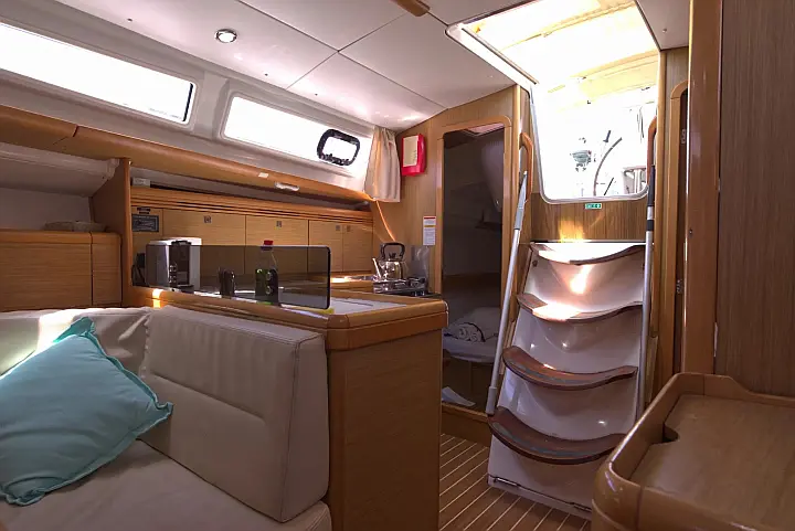 Sun Odyssey 36i - 