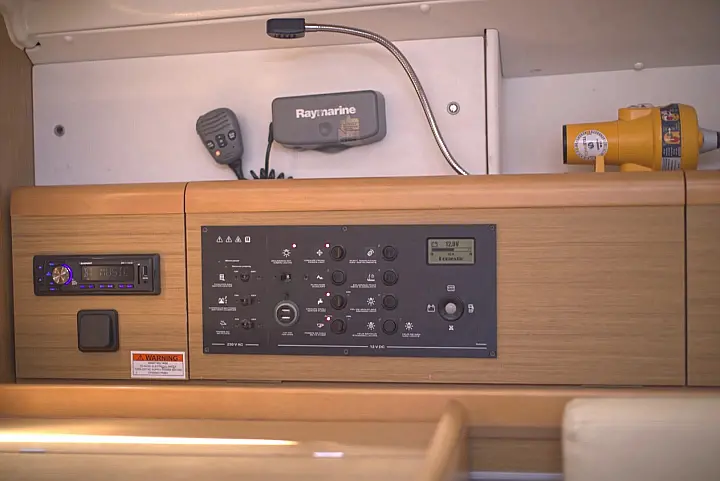 Sun Odyssey 36i - 