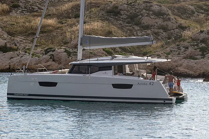 Astréa 42 - 