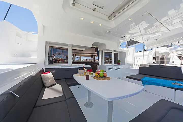Lagoon 450 Fly A/C & GEN - 