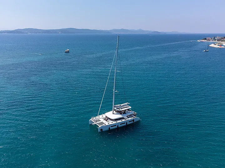 Lagoon Sixty 5 - 