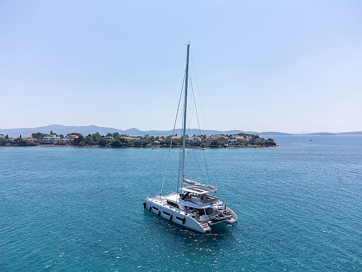 Lagoon Sixty 5 - 