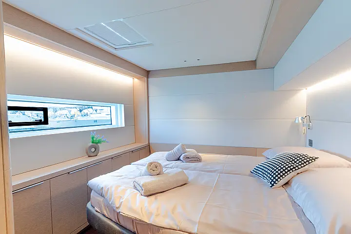 Lagoon Sixty 5 - 