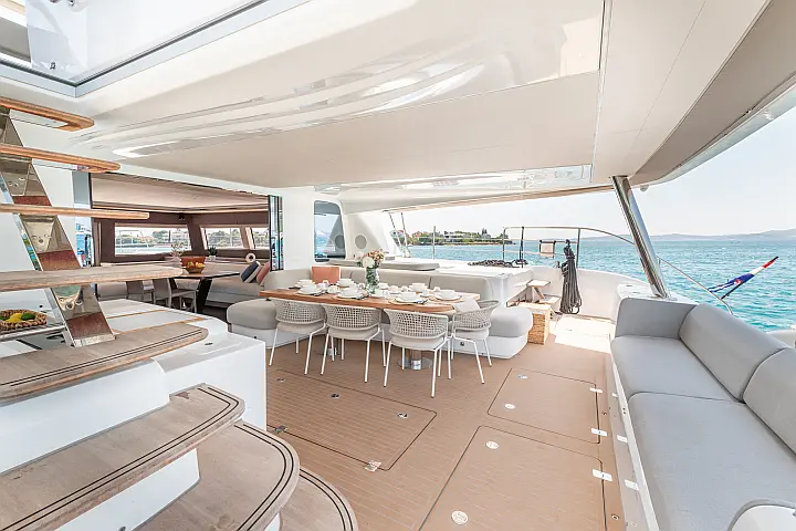Lagoon Sixty 5 - 