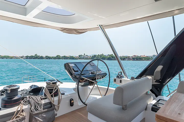 Lagoon Sixty 5 - 