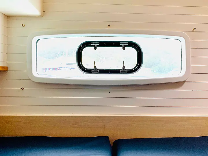 Catlante 600 - Window