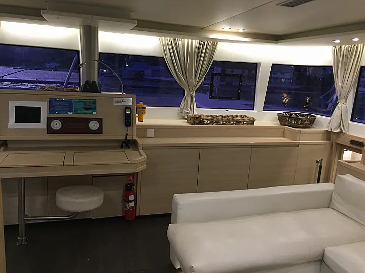 Lagoon 620 - Salon / Navigation