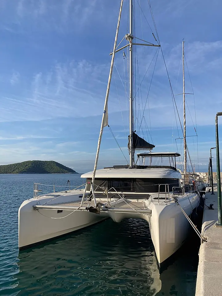 Lagoon 42 - 
