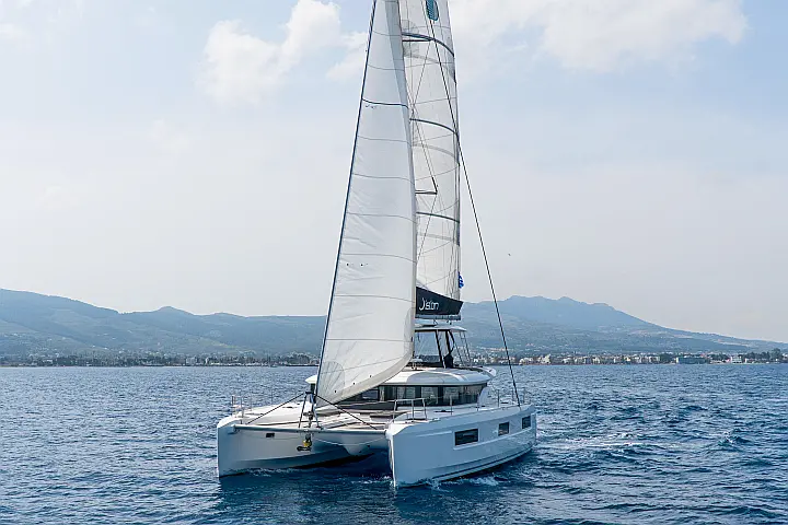 Lagoon 46 A/C & GEN & WM - 