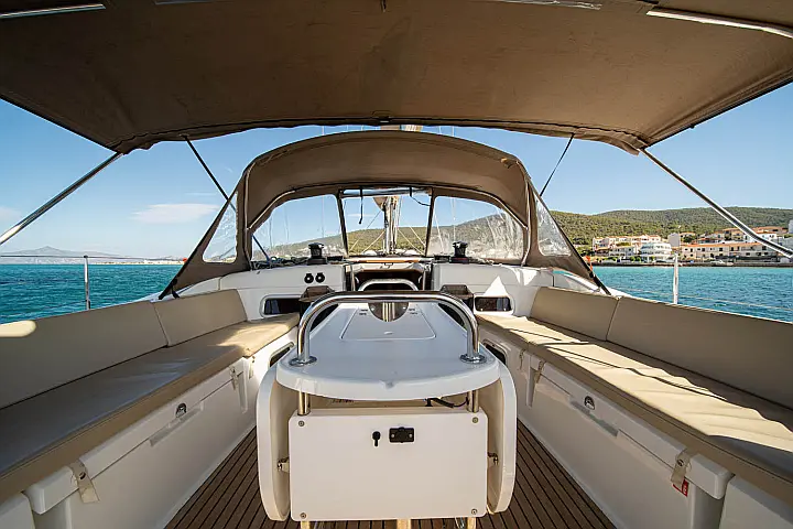 Sun Odyssey 519 - 