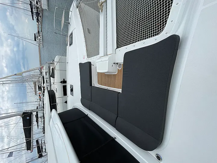 Lagoon 46 (LUXURY Equipped, SKIPPERED only) - 