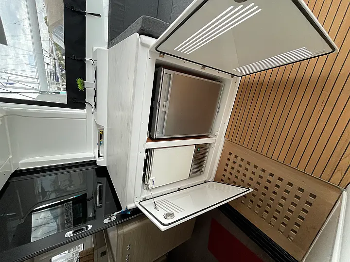 Lagoon 46 (LUXURY Equipped, SKIPPERED only) - 