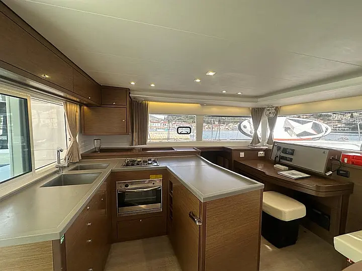 Lagoon 450  Flybridge - 