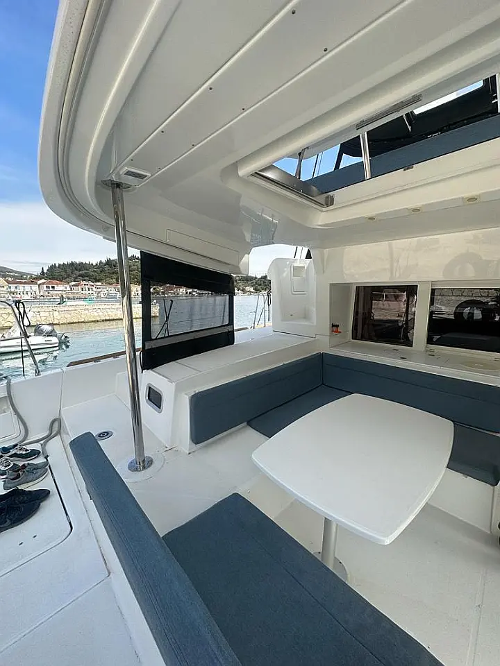 Lagoon 450  Flybridge - 