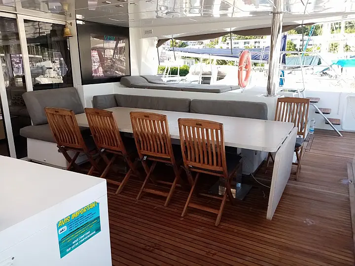 Lagoon 620 - Lounge 3
