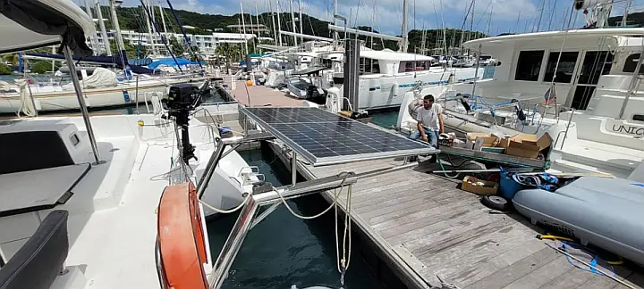 Lagoon 450 SporTop - Solar Panels