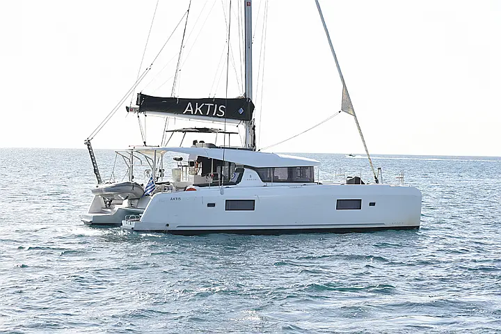 Lagoon 42 - 