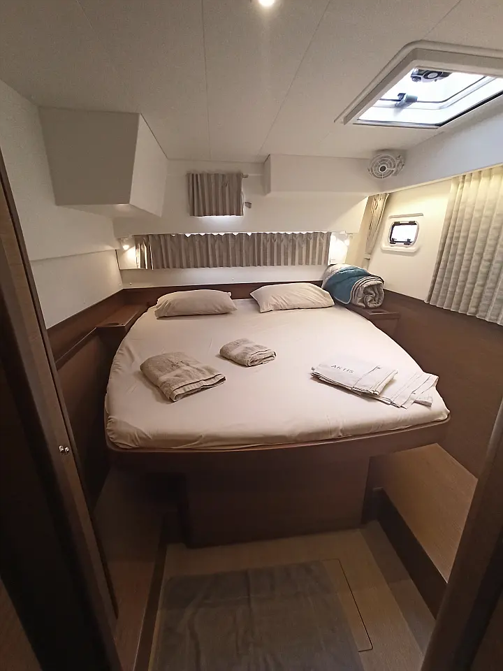 Lagoon 42 - 