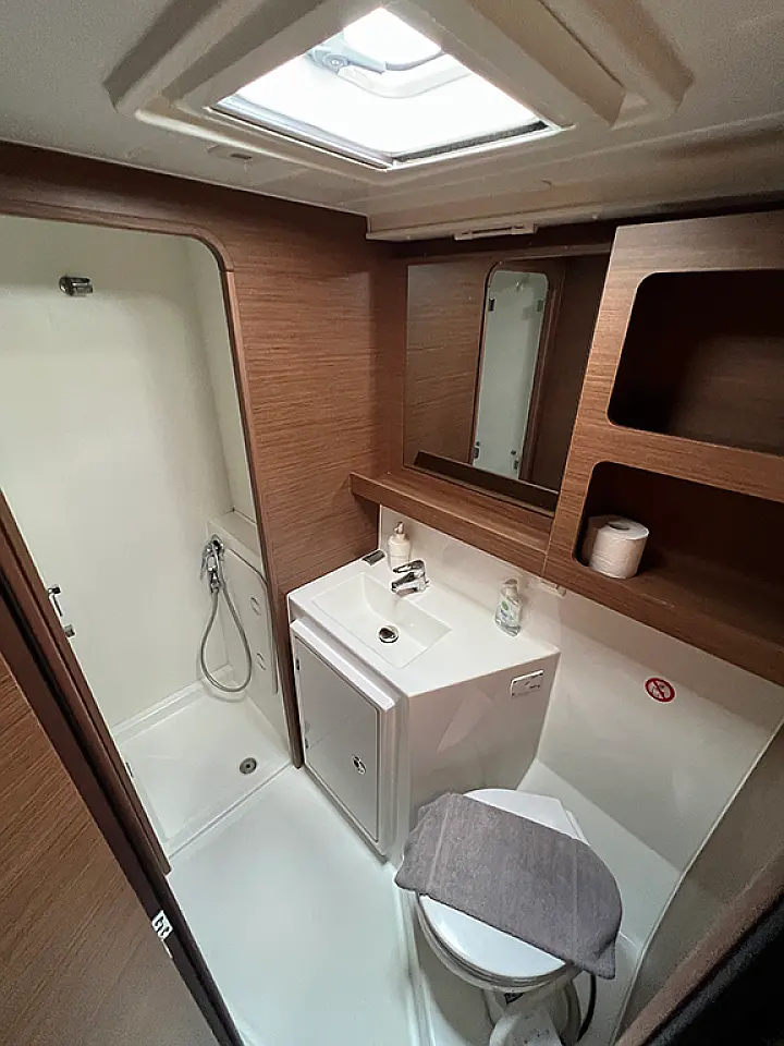 Lagoon 42 - 