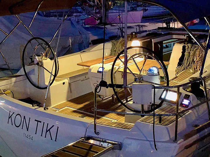Sun Odyssey 519 - 