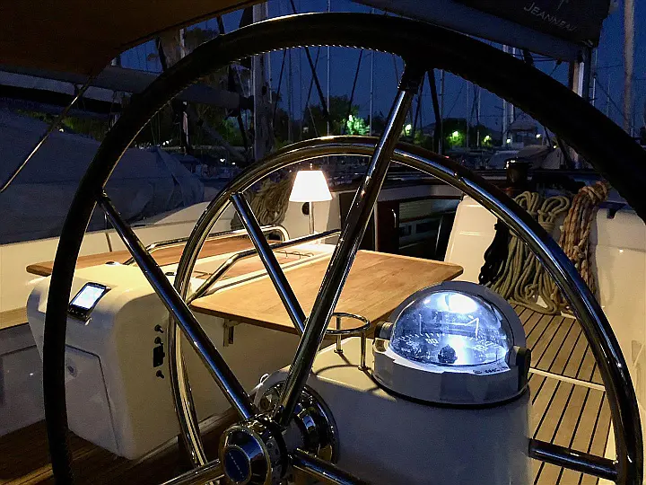 Sun Odyssey 519 - 