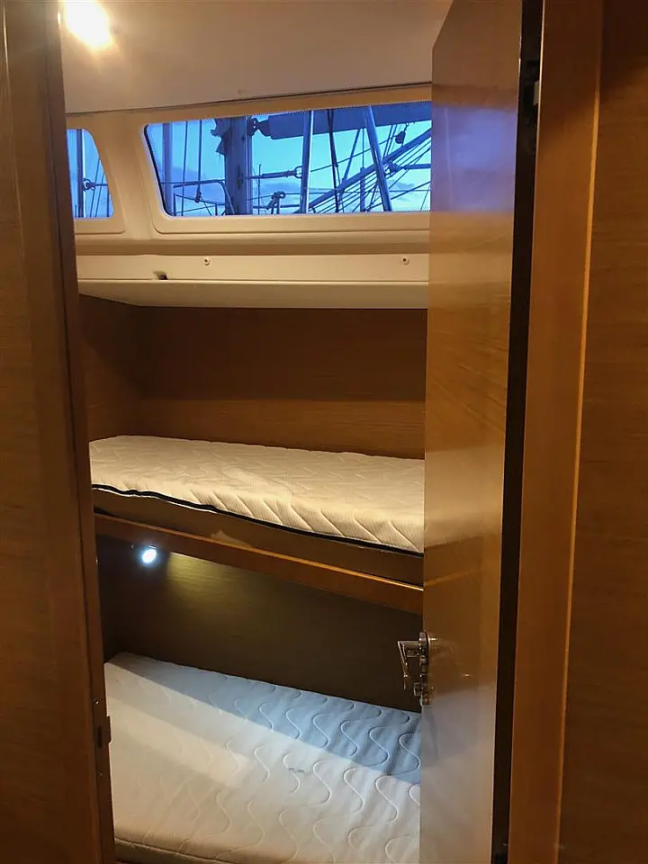 Sun Odyssey 519 - 