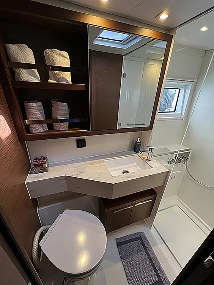 Lagoon 46 - 