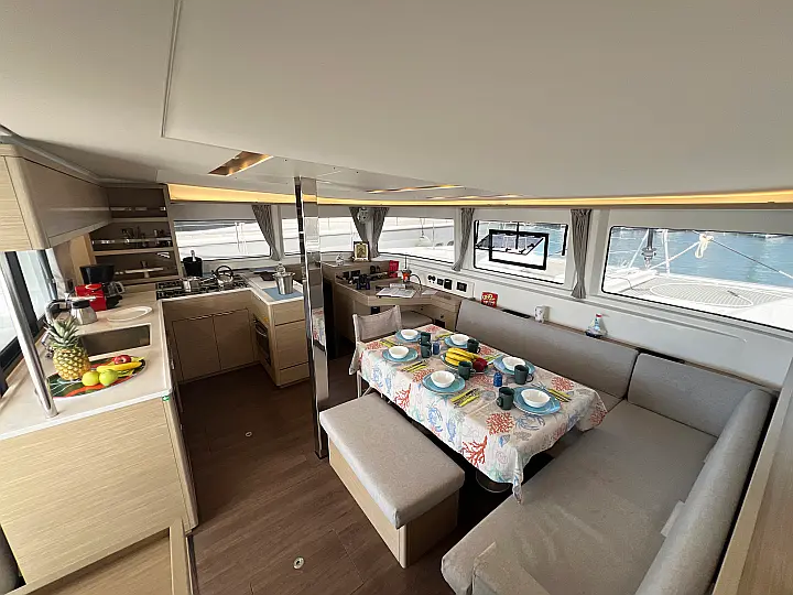 Lagoon 46 - 
