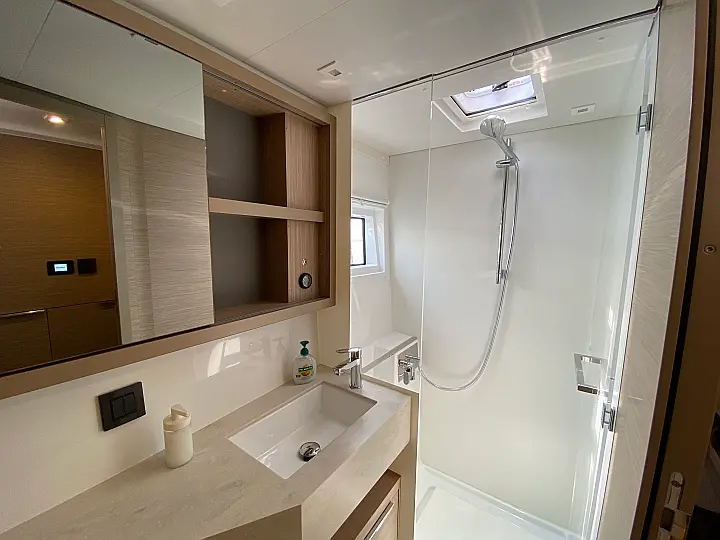 Lagoon 46 - 