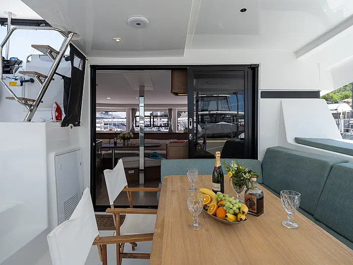 Lagoon 42 - 